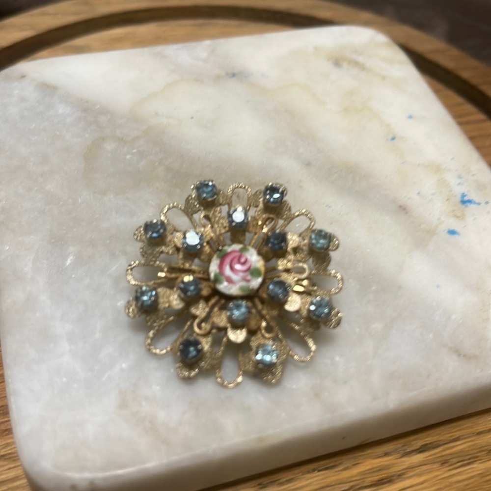 Brooch